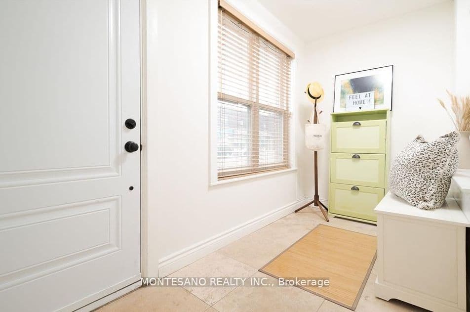 449 Rogers Road, Toronto, ON M6M 1A6 – photo 2