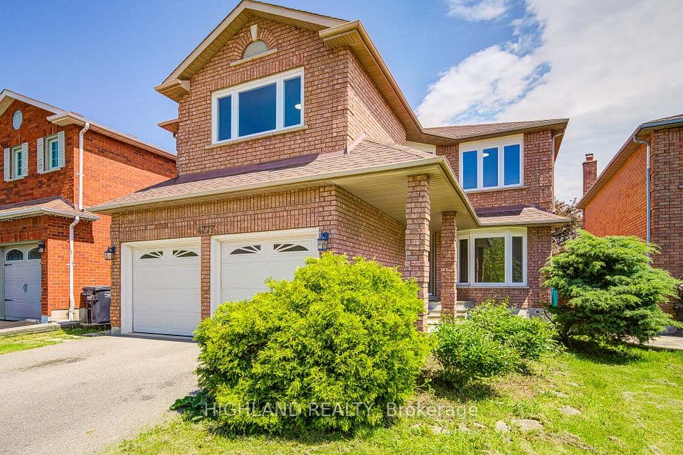 4777 Crystal Rose Drive, Mississauga, ON L5V 1G9 – photo 3