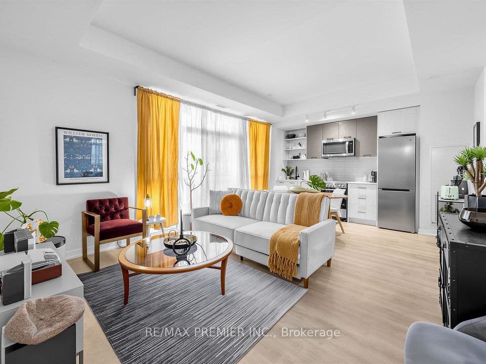 2300 St Clair Avenue W 615, Toronto, ON M6N 0B3 – photo 3