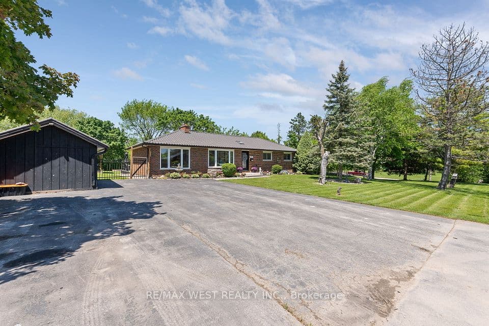 16731 Leslie Hill Road, Halton Hills, ON L0P 1N0 – main photo