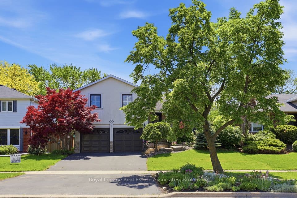 2580 Homelands Drive, Mississauga, ON L5K 1H6 – photo 3