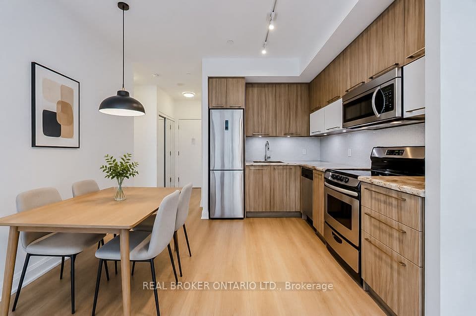 56 Annie Craig Drive 302, Toronto, ON M8V 0C5 – photo 2