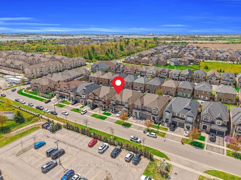 24 Rising Hill Ridge, Brampton, ON L6Y 0C3 – photo 2