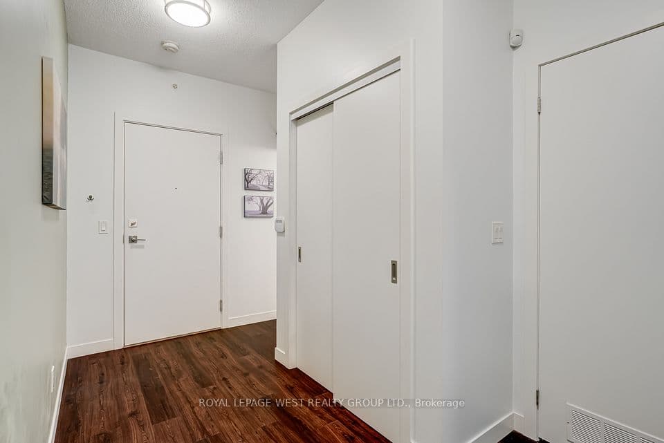 2087 Fairview Street 1002, Burlington, ON L7R 0E5 – photo 3