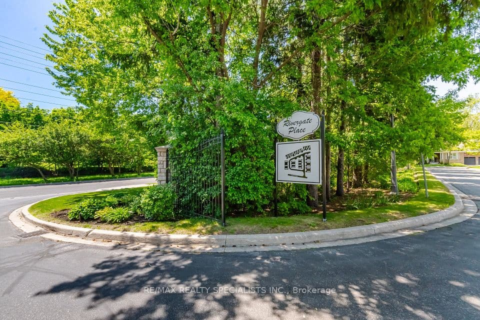 6439 Rivergate Place, Mississauga, ON L5N 8P8 – photo 3