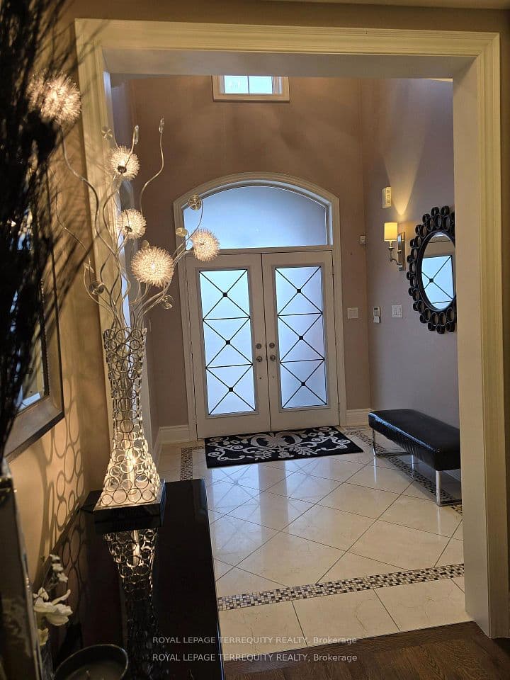 19 Black Diamond Crescent, Brampton, ON L6X 0V8 – photo 3
