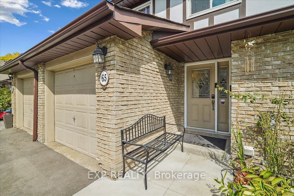 65 Greenwich Circle, Brampton, ON L6S 2E8 – photo 2