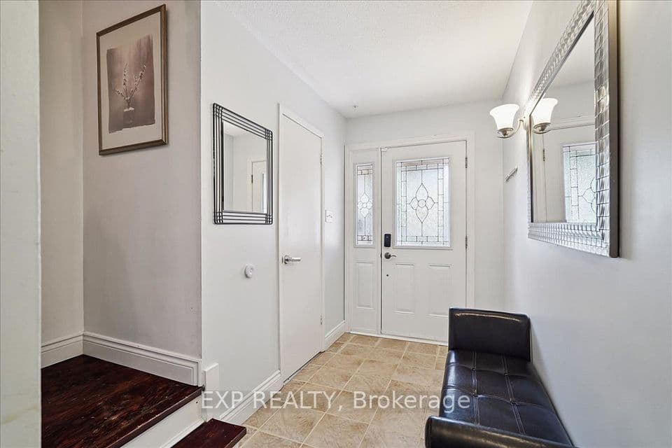 65 Greenwich Circle, Brampton, ON L6S 2E8 – photo 3