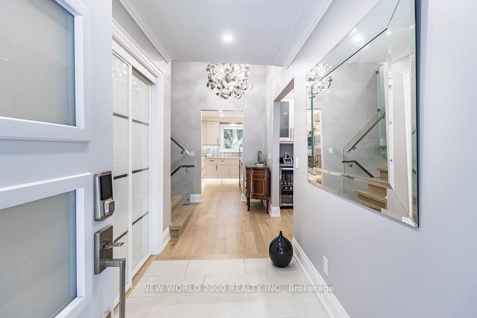 58 Comay Road, Toronto, ON M6M 2L1 – photo 2