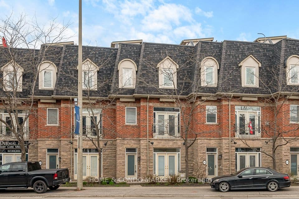 194 Lakeshore Road W, Mississauga, ON L5H 1G6 – main photo