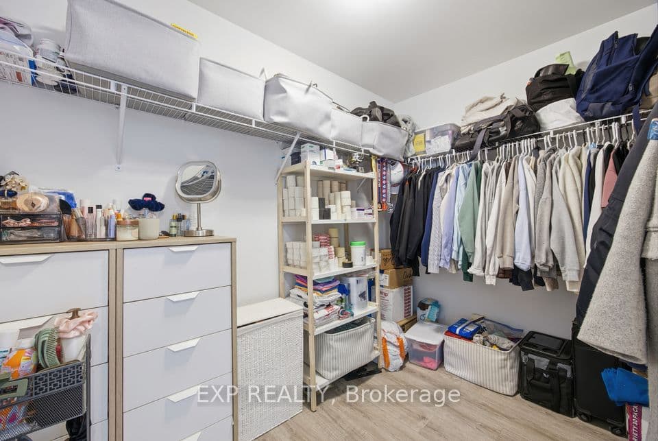 25 Neighbourhood Lane 404, Toronto, ON M8Y 0C4 – photo 3