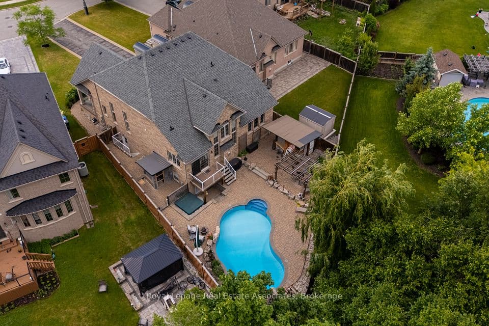 20 Cannington Crescent, Brampton, ON L6X 0W6 – photo 2