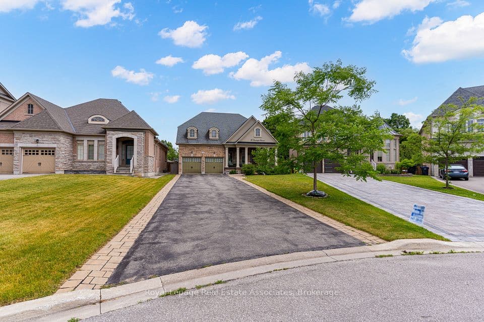 20 Cannington Crescent, Brampton, ON L6X 0W6 – photo 3