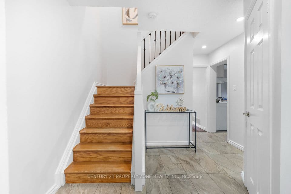 240 Simmons Boulevard, Brampton, ON L6V 3Y1 – photo 3
