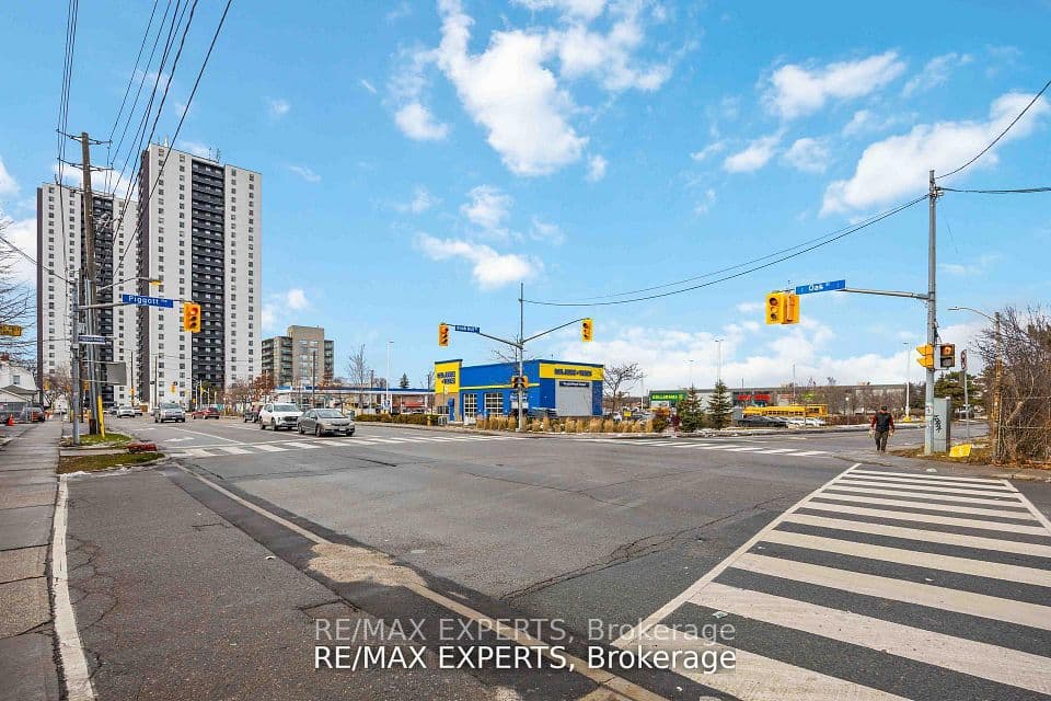 19B Oak Street, Toronto, ON M9N 0A4 – photo 3