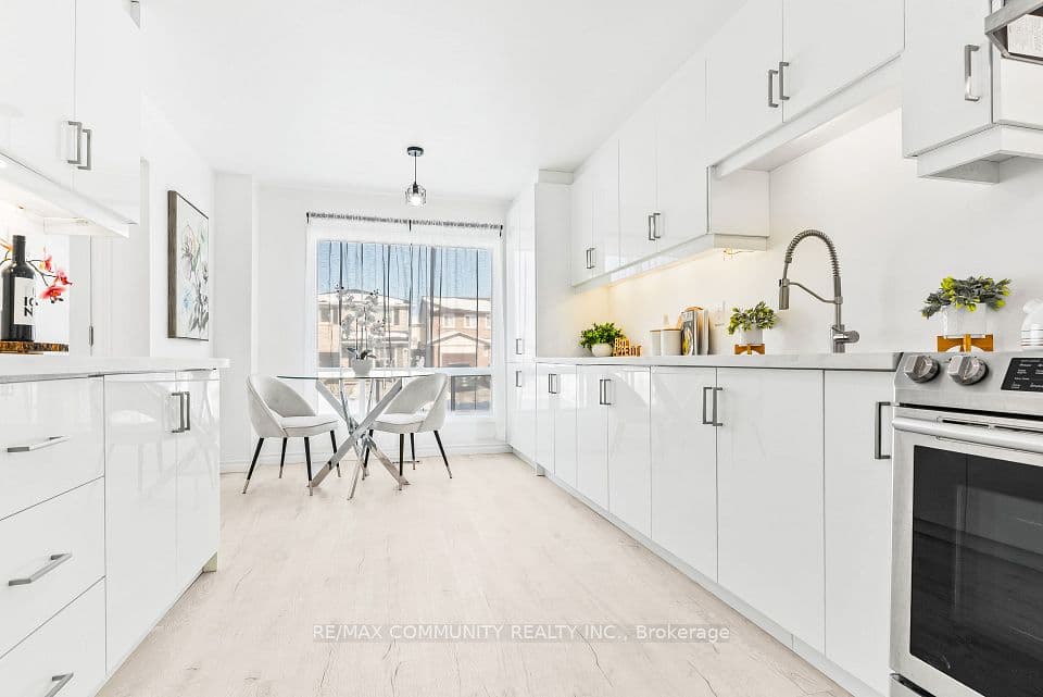 42 Kay Drive, Toronto, ON M9V 4V6 – photo 3