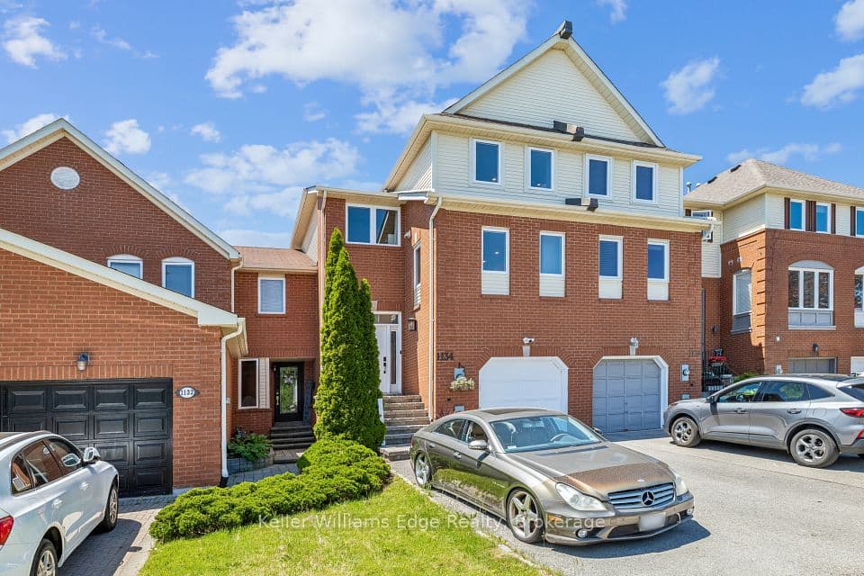 1134 Leewood Drive, Oakville, ON L6M 3B7 – photo 2