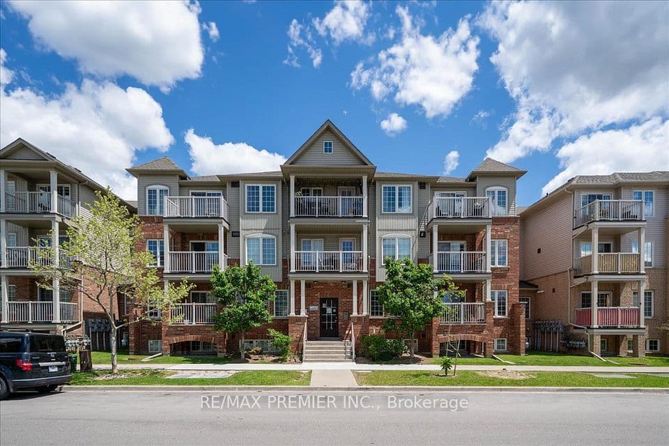 141 Isaac Devins Boulevard 8, Toronto, ON M9M 0C4 – photo 2