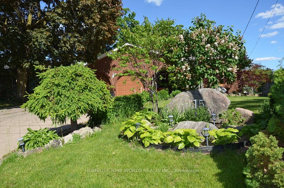 15 Brantley Crescent, Toronto, ON M3J 1X4 – photo 2