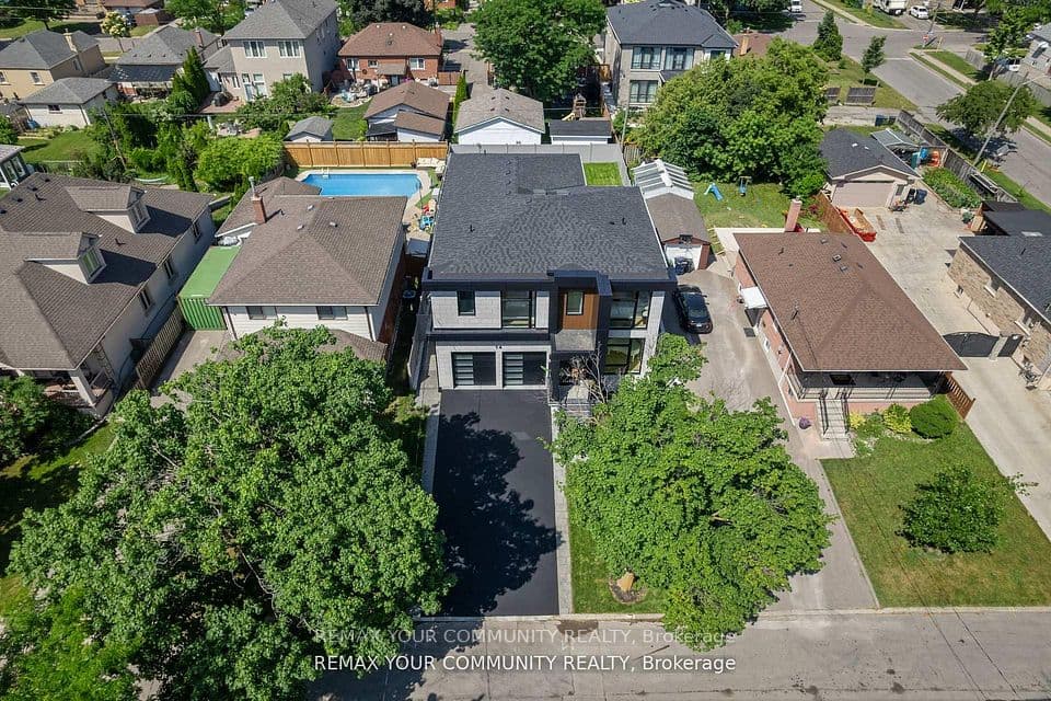 14 Ranwood Drive, Toronto, ON M9N 3E9 – photo 2
