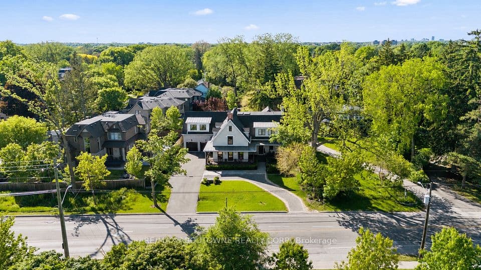 489 Lakeshore Road W, Oakville, ON L6K 1G4 – photo 3