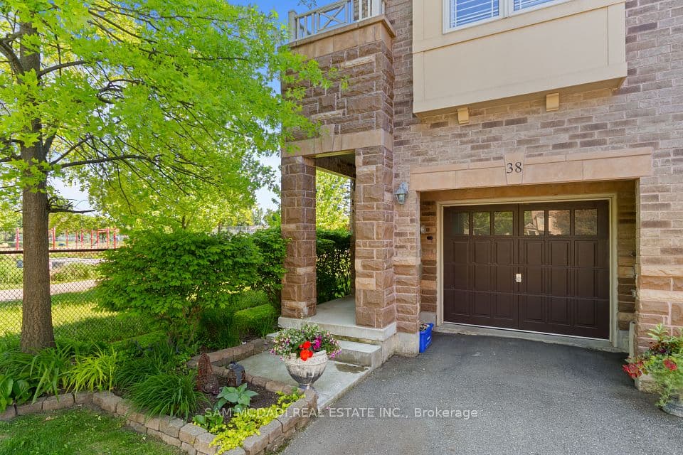6625 Falconer Drive 38, Mississauga, ON L5N 0C8 – photo 2