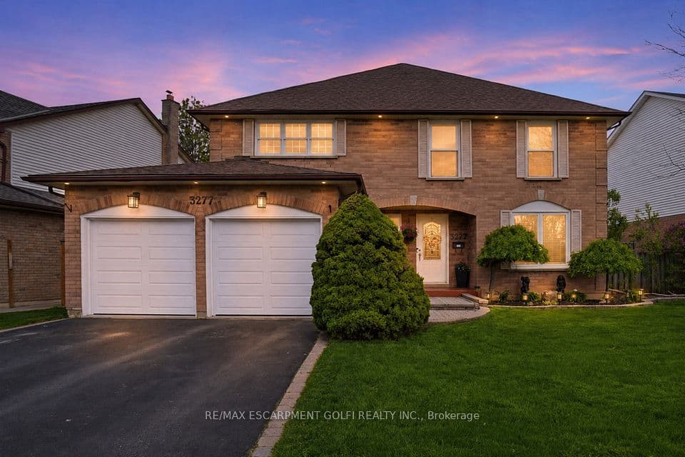 3277 Folkway Drive, Burlington, ON L7M 3J2 – main photo