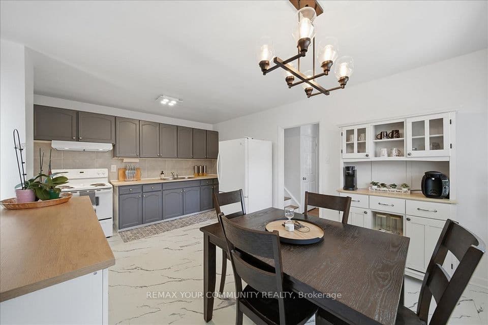 23 Brookwell Drive 3, Toronto, ON M3M 2X9 – photo 3