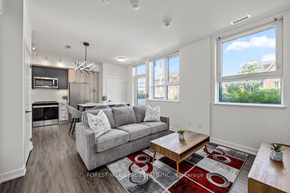 2300 St Clair Avenue W 103, Toronto, ON M6N 0B3 – photo 2