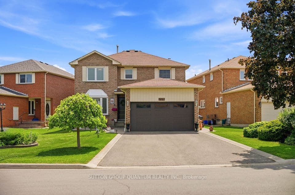 276 Lech Walesa Drive, Mississauga, ON L5B 3W6 – main photo