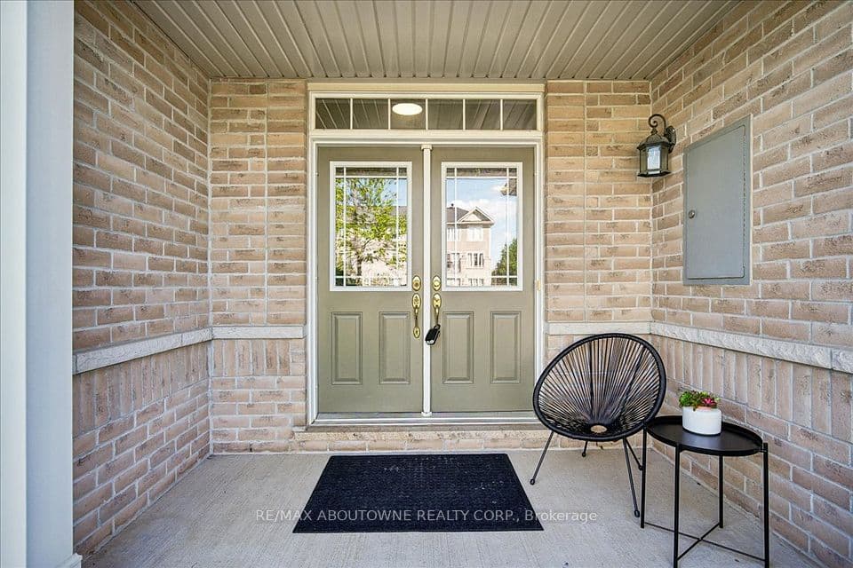 2020 Colonel William Parkway, Oakville, ON L6M 0L9 – photo 3