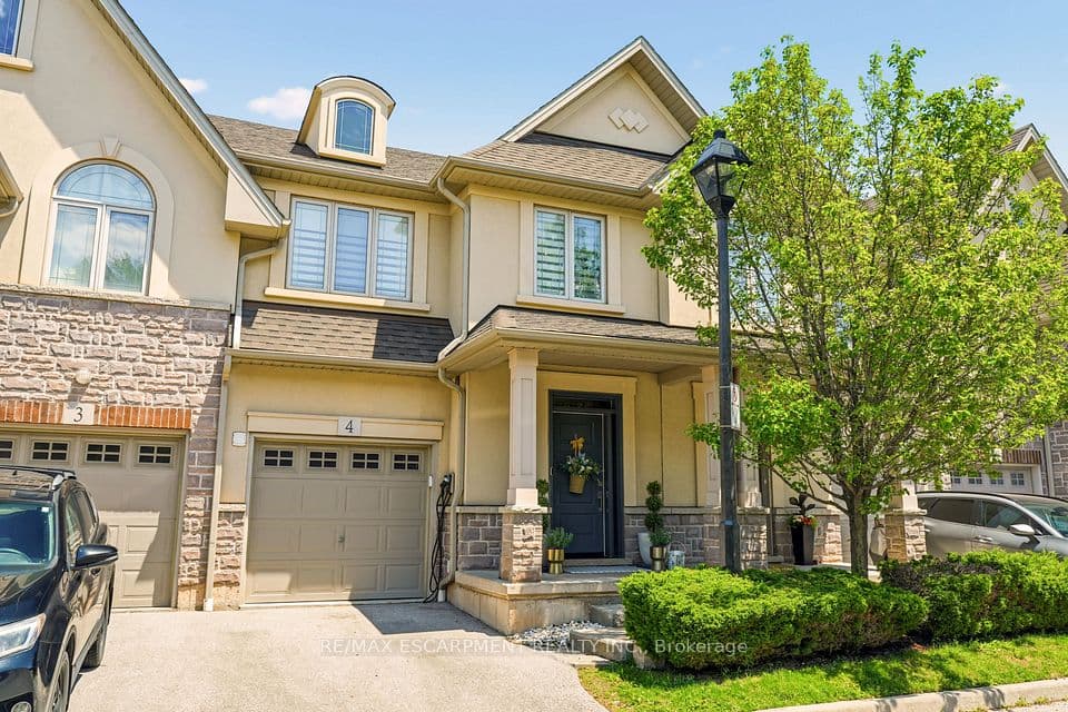 5056 New Street 4, Burlington, ON L7L 0H4 – main photo