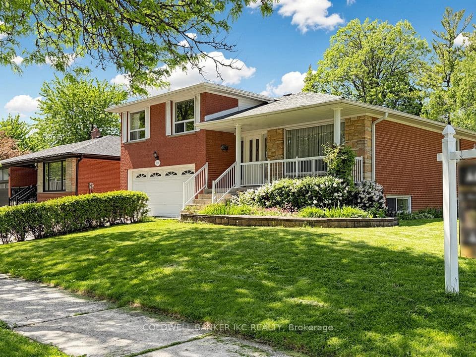 2220 Springfield Court, Mississauga, ON L5K 1V2 – main photo