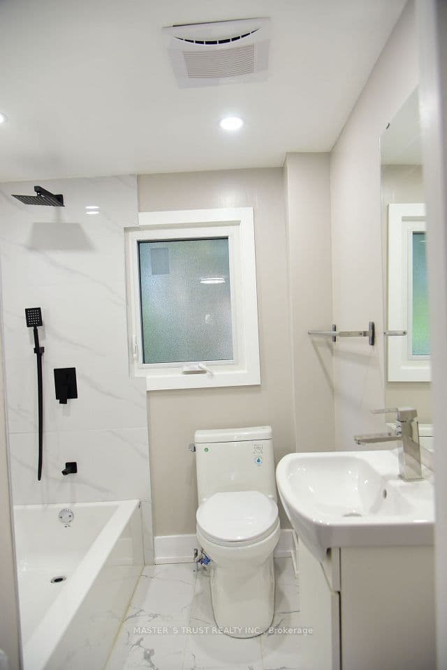 19 Emmett Avenue, Toronto, ON M6M 2E3 – photo 2