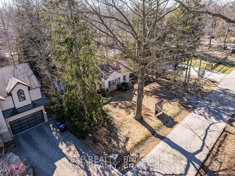 1252 Mona Road, Mississauga, ON L5G 3A1 – main photo