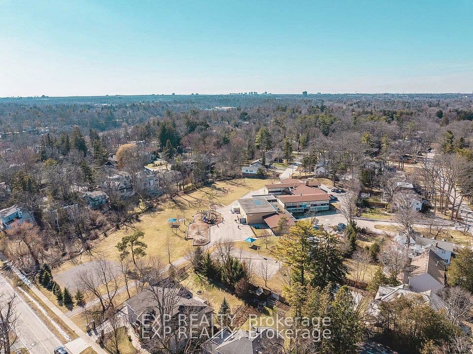 1252 Mona Road, Mississauga, ON L5G 3A1 – photo 3