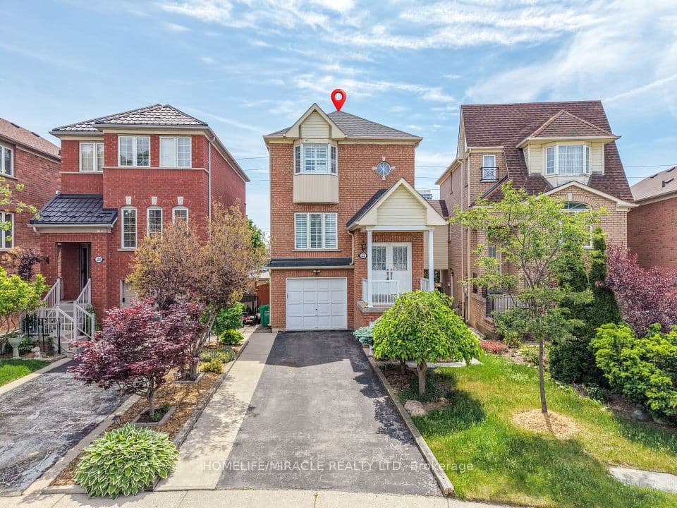 22 Domenico Crescent, Brampton, ON L6P 1H5 – main photo
