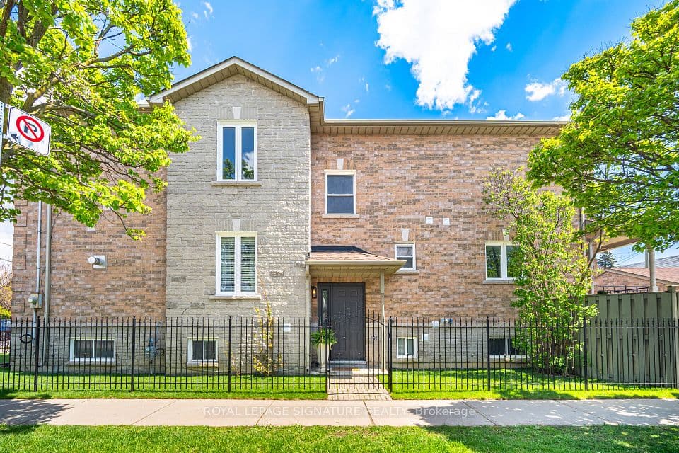 189 Aileen Avenue, Toronto, ON M6M 1G1 – photo 2