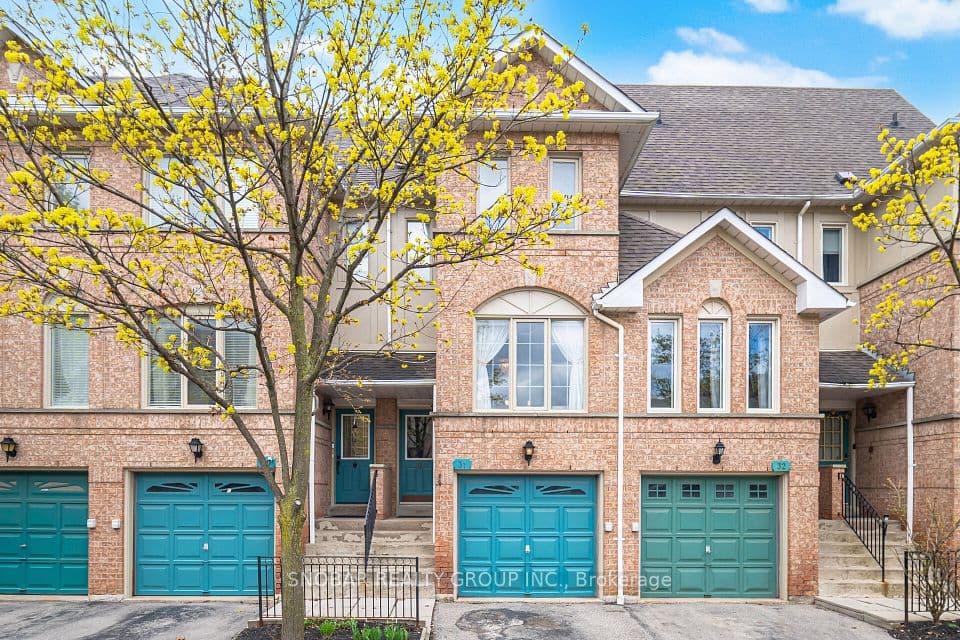 1050 Bristol Road W 31, Mississauga, ON L5V 2E8 – main photo