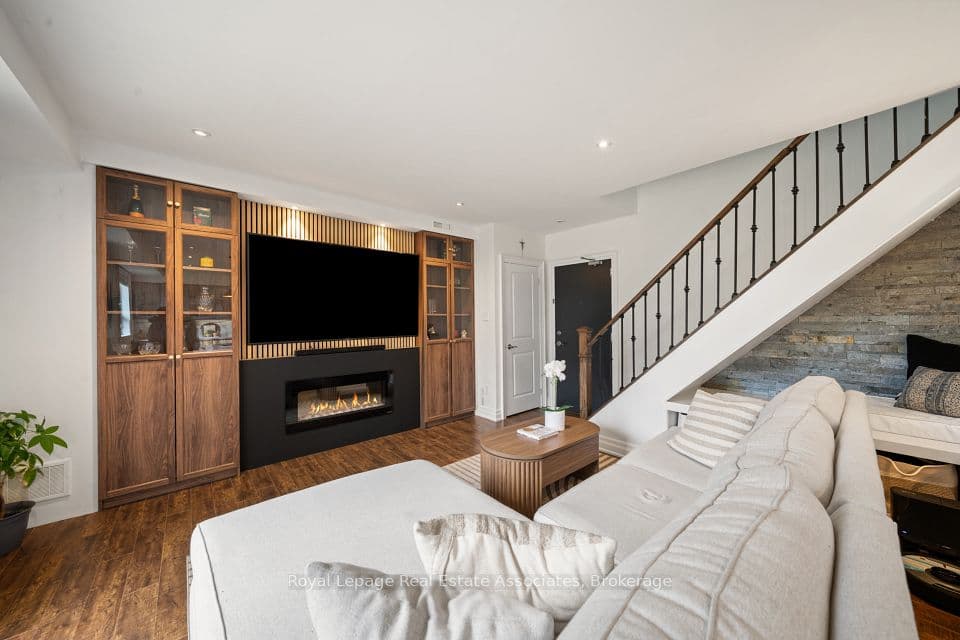 469 Claridge Road 4, Burlington, ON L7N 2S1 – photo 3