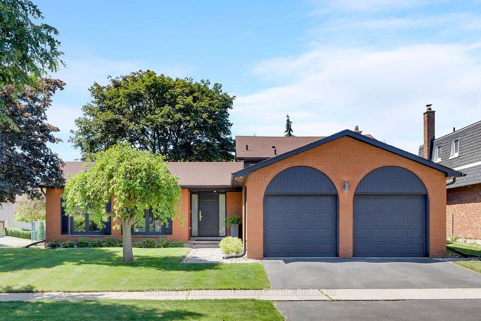 312 Pinegrove Road, Oakville, ON L6K 3R1 – main photo