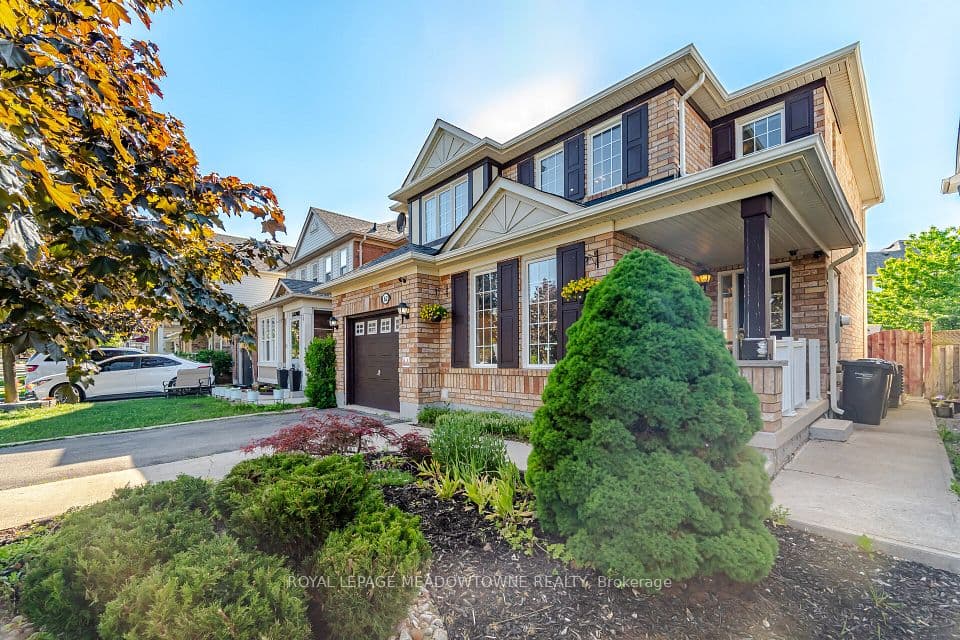62 Sugarhill Drive, Brampton, ON L7A 3N2 – main photo