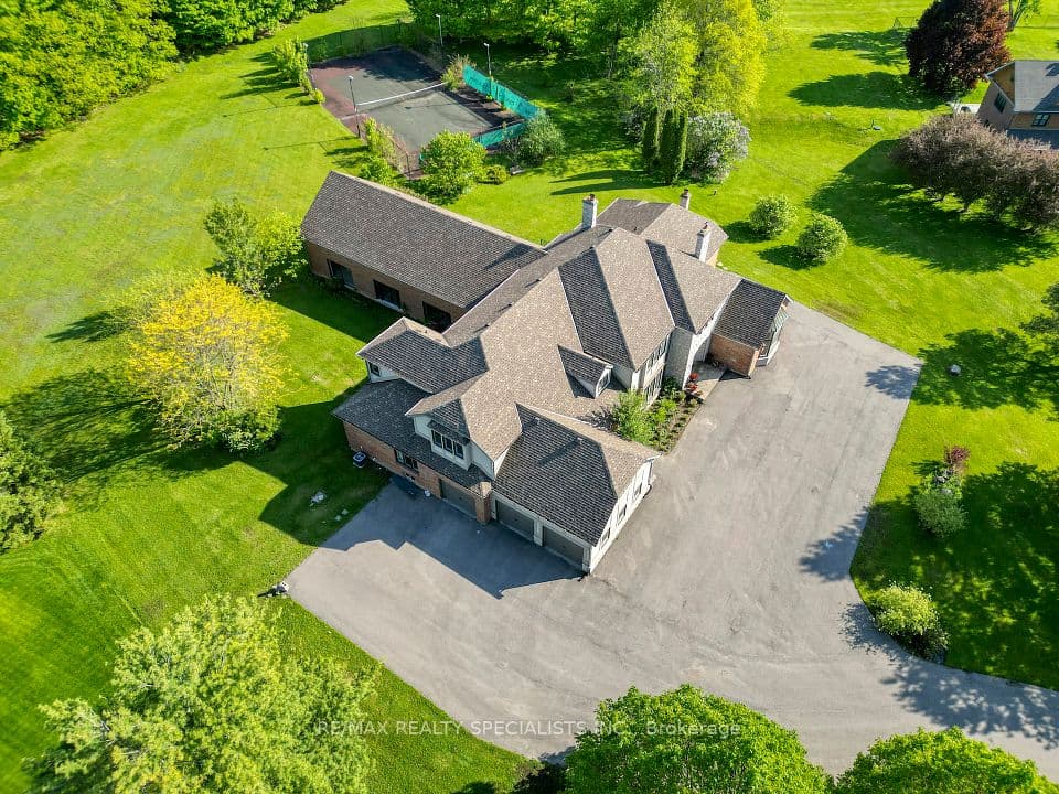 6399 Chelsea Road, Burlington, ON L7P 0M8 – photo 2