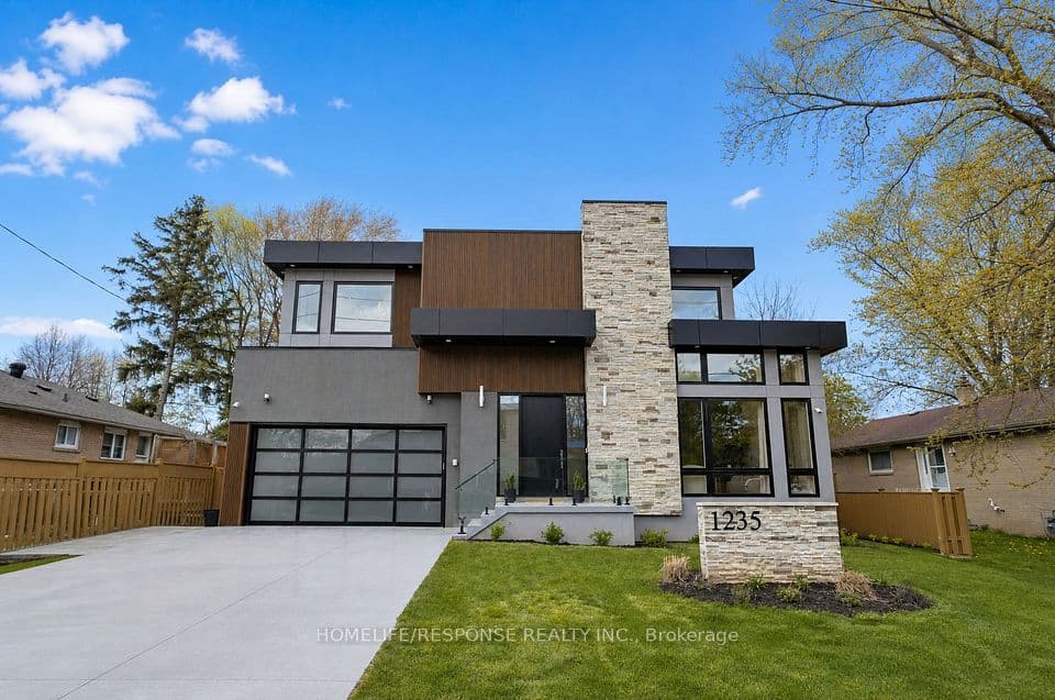 1235 Whittington Road, Mississauga, ON L5J 3J8 – main photo