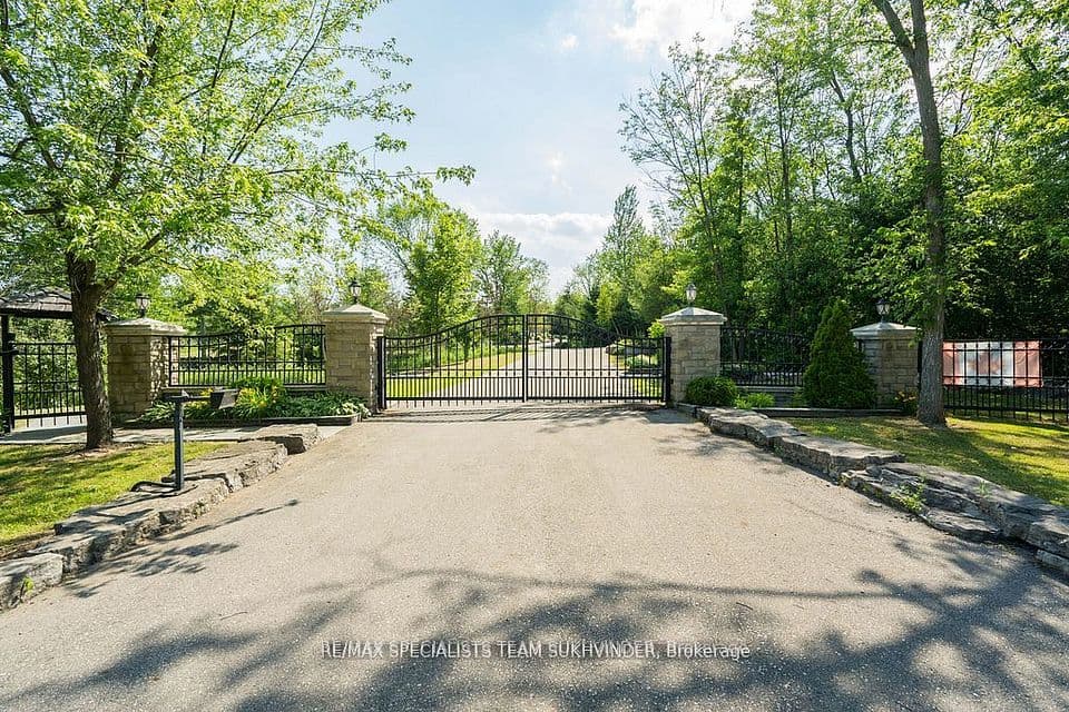 14180 Heritage Road, Caledon, ON L7C 1T6 – photo 3