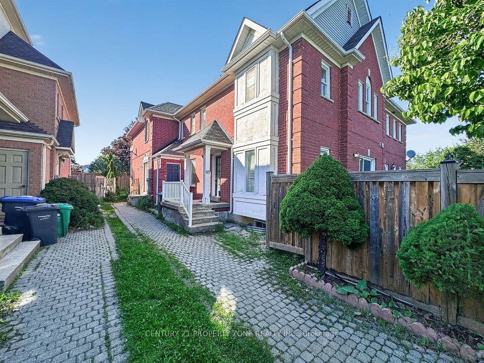 65 Shady Pine Circle, Brampton, ON L6R 1K3 – main photo