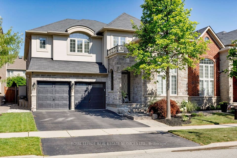 3456 Liptay Avenue, Oakville, ON L6M 0M7 – main photo