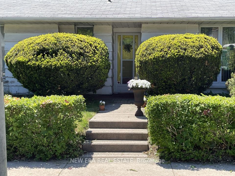 45 Mattice Avenue, Toronto, ON M9B 1T1 – photo 2