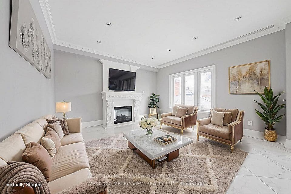 589 Glen Park Avenue, Toronto, ON M6B 2G4 – photo 2