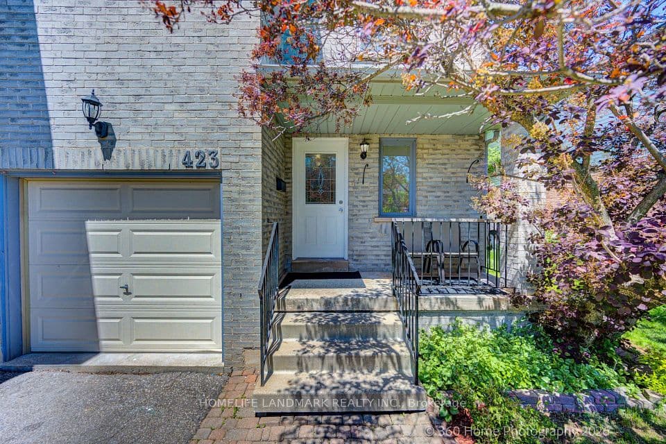 423 Levanna Lane, Oakville, ON L6H 6B8 – photo 3